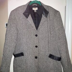 Talbots Black & White Houndstooth Blazer with Leather Enhancements size 18